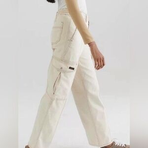 Urban Outfitters BDG Relaxed Skate Cargo Jeans in Cream Size 27